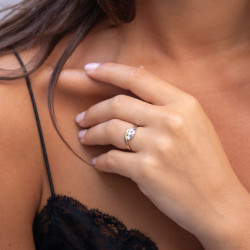 Felicia Natural Diamond Ring in 18K Gold l Celinni