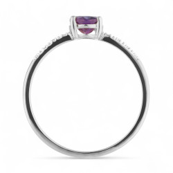 خاتم Monica بأمتيست بيضاوية – ذهب عيار 18 قيراط وألماس طبيعي