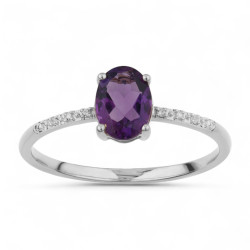 خاتم Monica بأمتيست بيضاوية – ذهب عيار 18 قيراط وألماس طبيعي