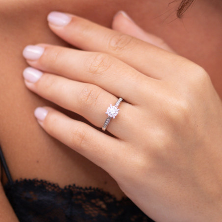 Sylvaine 18K Gold Ring with Natural Diamonds