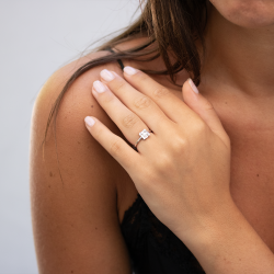 Anillo de Diamante Ava – Oro de 18K y Diamantes Naturales