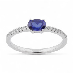 Marianne Blue Sapphire Ring – 18K Gold and Natural Diamonds