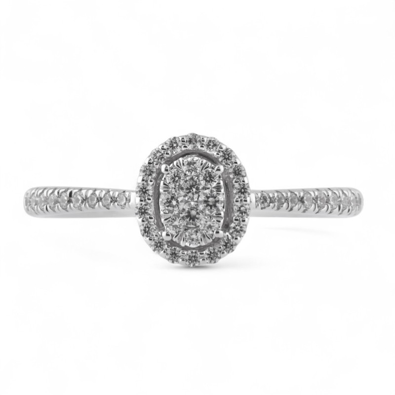 Anillo Clara Ovalado en Oro de 18K con Doble Halo de Diamantes Naturales