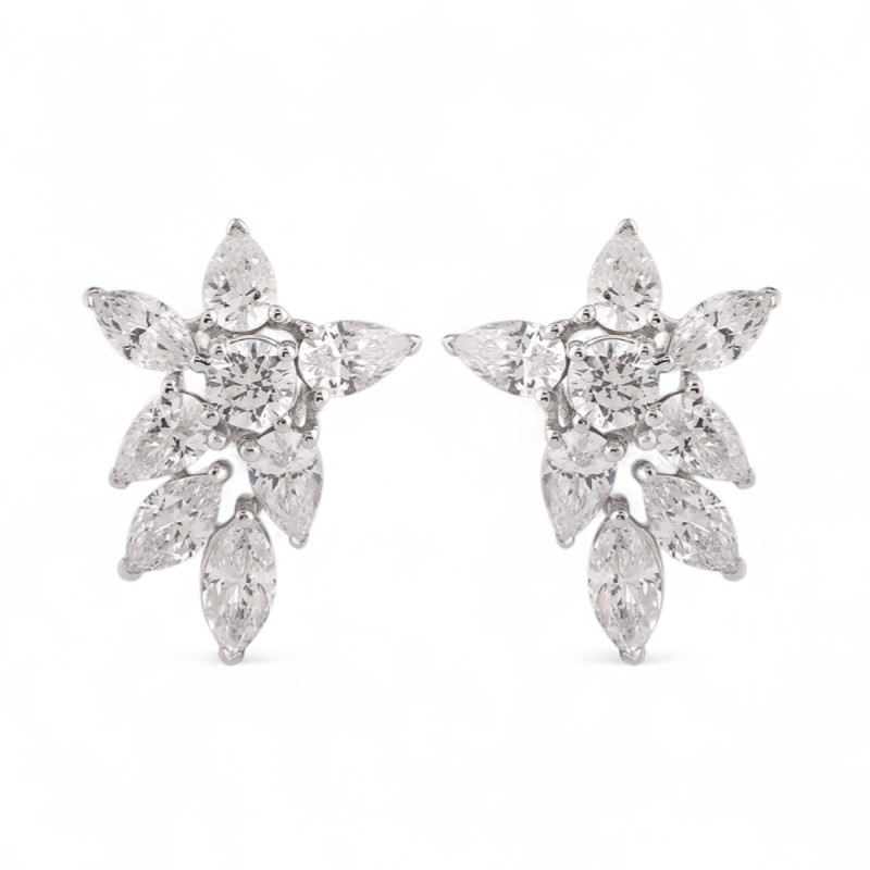Valentine Diamond Earrings in 18K Gold | Celinni