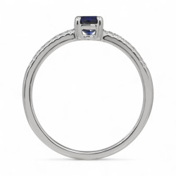 Anillo Zafiro Azul Lara – Oro de 18K y Diamantes Naturales