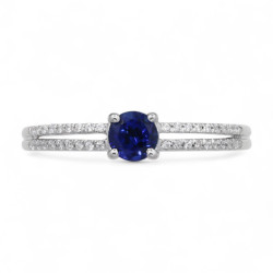 Anillo Zafiro Azul Lara – Oro de 18K y Diamantes Naturales