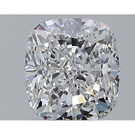 الماسة على شكل وسادة بوزن 1.2 قيراط