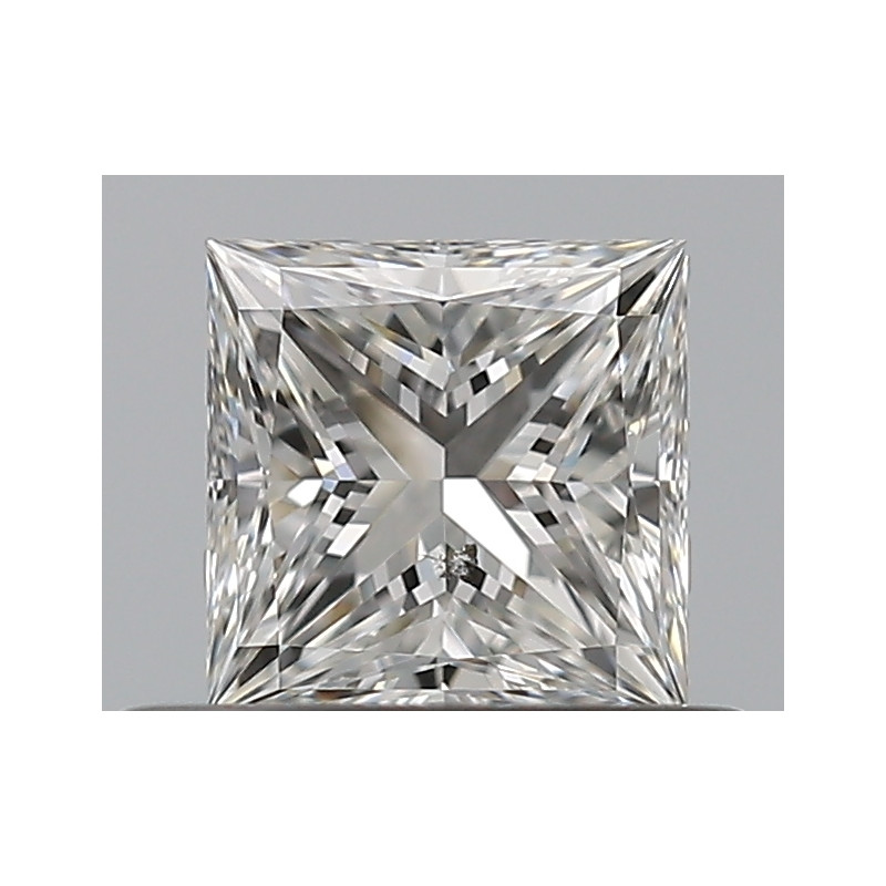 الماس بشكل أميرة بوزن 0.5 قيراط