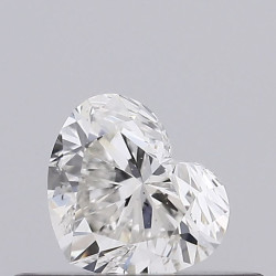 الماس على شكل قلب بوزن 0.24 قيراط