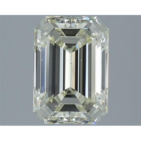 الماس على شكل الزمرد بوزن 2.5 قيراط