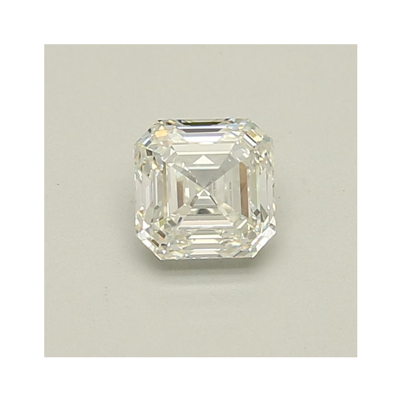 0.7 قيراط الماس بشكل أسشر