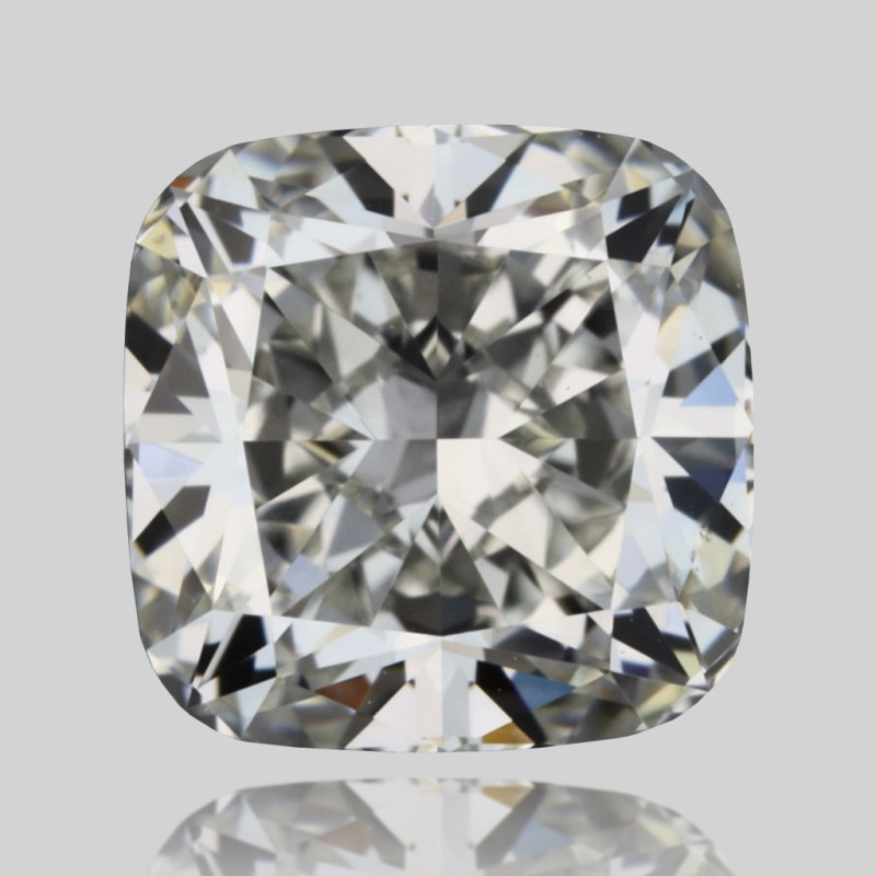 الماسة بشكل وسادة براقة بوزن 0.7 قيراط