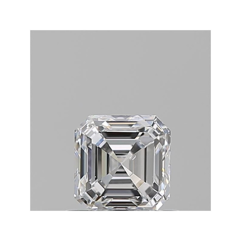 0.7 قيراط الماس بشكل أسشر