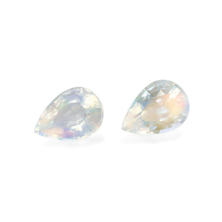 Pear-cut rainbow moonstone White 26.39 carats