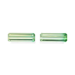 bi colour tourmaline الحجم مستطيلي 23.50 