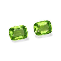 CUSHION-cut Peridot Lime Green 17.57 carats