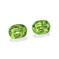 CUSHION-cut Peridot Lime Green 5.53 carats
