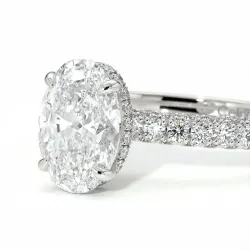 Verlobungsring Diamant Pamina II Oval Halo Versteckt | Celinni Paris