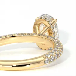 Pamina II Oval Halo Hidden Diamond Engagement Ring | Celinni Paris