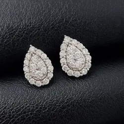 Peervormige oorknopjes 18K witgoud diamanten 0,40 ct