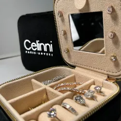 A jewelry box offered with your Celinni order