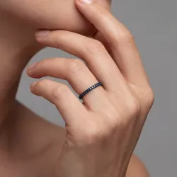 Media Alianza LOVE en Oro Negro 18K y Zafiros Azules