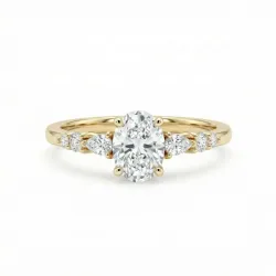 Anillo Maria con diamante oval y halo en oro 18K - Celinni