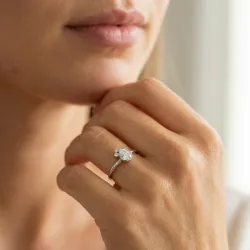 Anillo Claire de Diamante – Colección Solitarios de Diamante