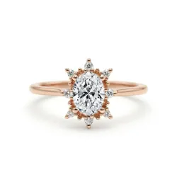 Verlobungsring Noah mit ovalem Diamant Halo Pavé in 18K Gold