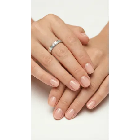 خاتم زواج Vibration من الذهب عيار 18 قيراط والألماس الطبيعي