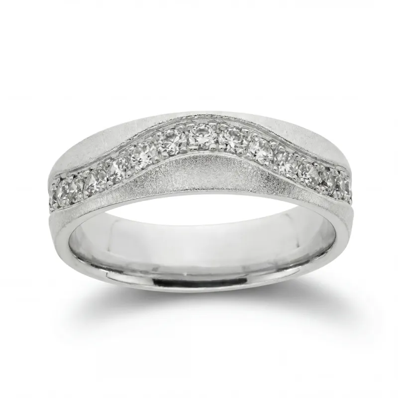 Sola 18K White Gold Natural Diamond Wedding Band | Celinni