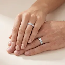 Sola 18K White Gold Wedding Band – Satin Wave Design | Celinni