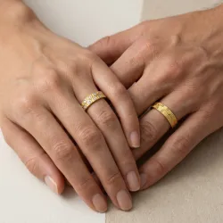 Corda Ehering aus 18K Gelbgold – Strukturiertes Design
