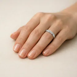Alianza Altia Oro Blanco 18K y Diamantes Naturales | Celinni