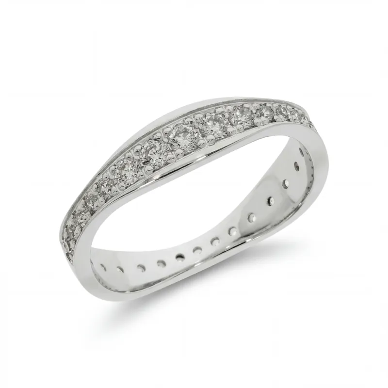 Kael 18K White Gold Natural Diamond Wedding Band | Celinni