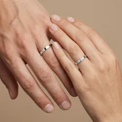 Lira Ehering 18K Weißgold & Naturdiamant 0,08 ct | Celinni