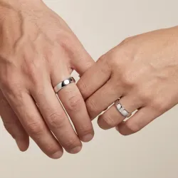 Nysa Ehering 18K Weißgold & natürliche Diamanten | Celinni