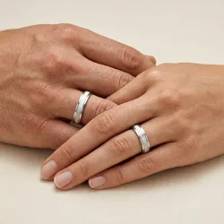 Elune Trouwring 18K Witgoud & Natuurlijke Diamanten Celinni