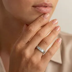 Angle Trouwring 18K Witgoud & Natuurlijke Diamanten 4 mm
