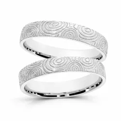 Linéa Ehering aus 18K Gold – strukturiertes Design