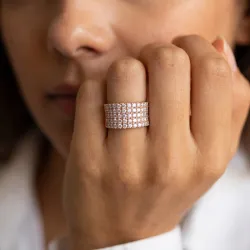 Anillo de diamantes Artista