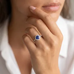 Ma Vie Solitär mit natürlichem blauem Saphir – 18K Gold