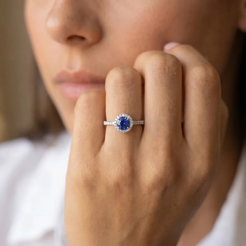 Ronde Solitaire Ma Vie natuurlijke blauwe saffier – 18K goud