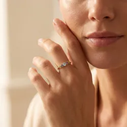 Eden ring met edelstenen in 18K geelgoud – Celinni verfijnd