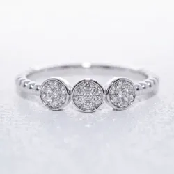 Bague Trois Clusters Ronds Pavés en Or 18K ou Platine