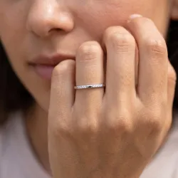 Bague Jonc Fin Trois Pavés en Or 18K ou Platine | Celinni
