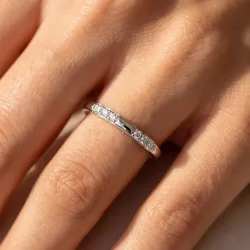 Bague Jonc Fin Trois Pavés en Or 18K ou Platine | Celinni