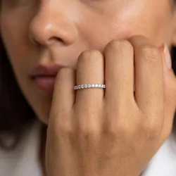 Bague Demi-éternité Pavée en Or 18K ou Platine | Celinni