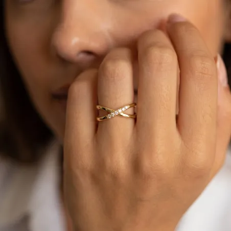 Cross X Diamond Ring in 18K Gold or Platinum