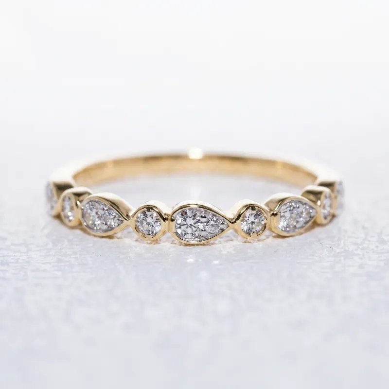 Bague Semée de Poires Pavées en Or 18K ou Platine